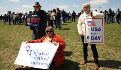 Retirees at postal workers protest